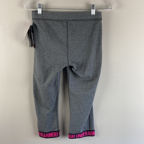 NWT New with Tags UNDER ARMOUR FAVORITE WORDMARK CAPRI WOMEN'S Size Small - Picture 4 of 16